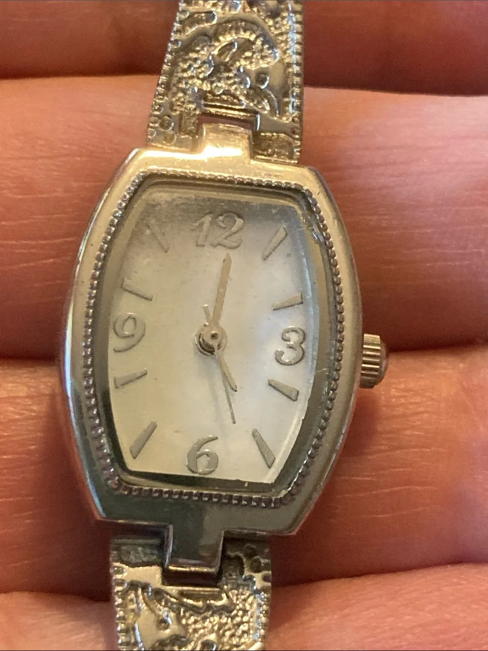 Silver Tone Decorative Running Women's Bracelet Watch